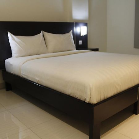 Bella Vita Hotel กูปัง ภายนอก รูปภาพ