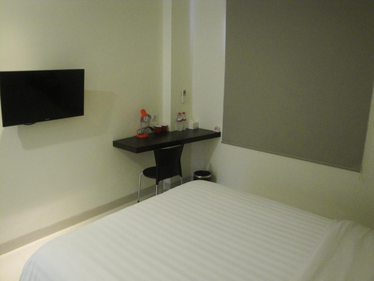 Bella Vita Hotel กูปัง ภายนอก รูปภาพ
