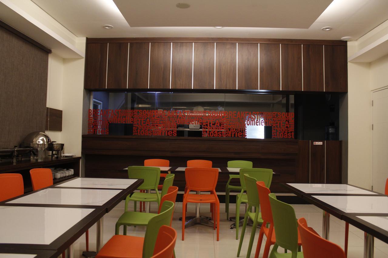 Bella Vita Hotel กูปัง ภายนอก รูปภาพ
