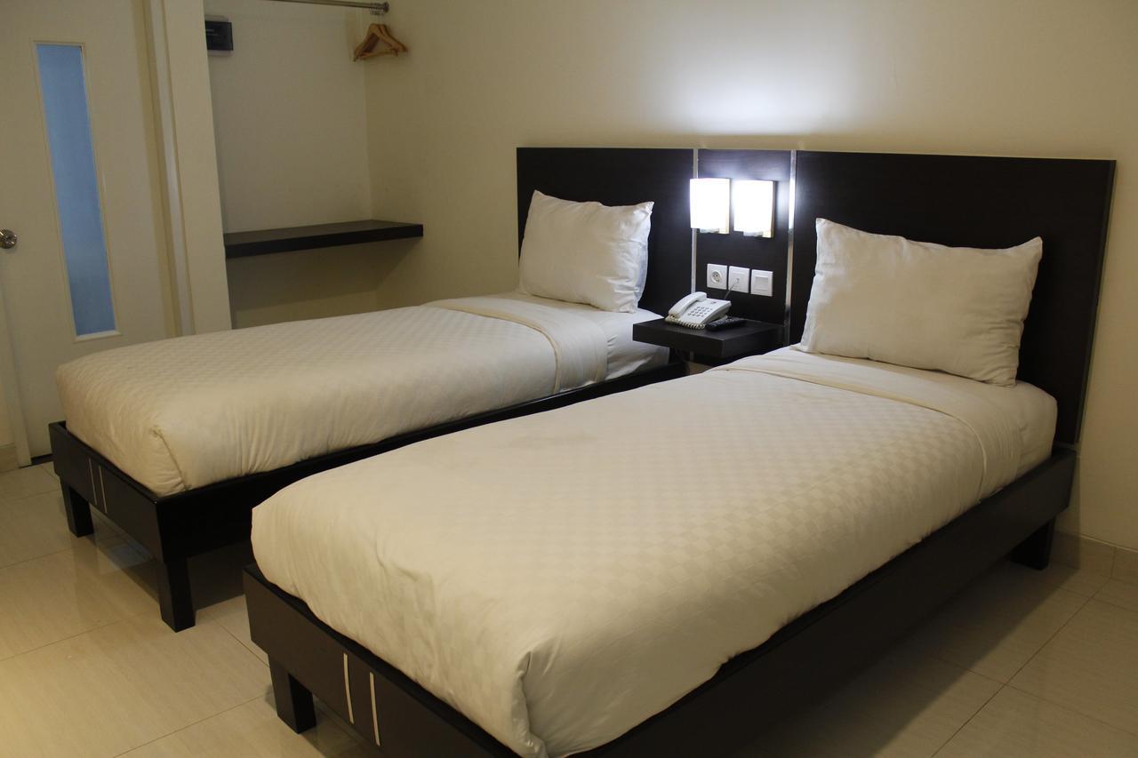 Bella Vita Hotel กูปัง ภายนอก รูปภาพ